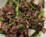 Hình bước làm 3 của món Mì xào bò