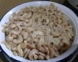 Foto langkah ke 3 dari resep Kacang Mete rasa Susu Manis beraroma Vanila.