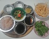 รูปขั้นตอนการทำที่ 2 ของ ปลาเส้นกรอบราดกะเพราไก่