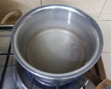 A picture of step 1 of Seviyon ka zarda.