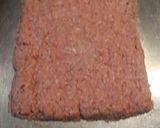A picture of step 2 of Stuffed Cheeseburgers.