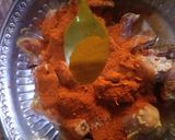 A picture of step 2 of Kache chicken ki biryani.