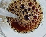 Foto langkah ke 2 dari resep Iced Americano Honey.