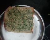 செஸ்வான் சீஸ் கார்லிக் சாண்ட்விட்ச்(schezwan cheese garlic sandwich recipe in tamil) ரெசிபி ஸ்டேப் 1 புகைப்படம்