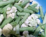 Foto langkah ke 1 dari resep Sop Ayam Favorit Keluarga.