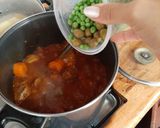 Foto del paso 4 de la receta: Estofado de res a mi estilo (delicioso😋)