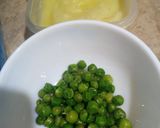 A picture of step 1 of Garlic Matar rice.