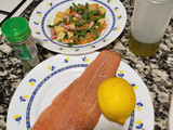 Filete de salmón con panache de verduras