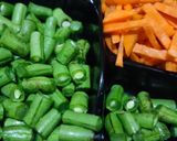 Foto langkah ke 1 dari resep Tumis Cumi Buncis Wortel.