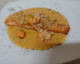 Foto del paso 9 de la receta: Salmón en salsa de naranja y marisco