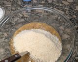 Foto del paso 2 de la receta: Galletitas de banana y coco sin tacc