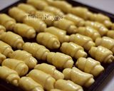 Foto langkah ke 4 dari resep Roti Unyil Keju Favorit Papa+anak2 ( Mini Cheesy roll bun) .