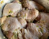 รูปขั้นตอนการทำที่ 4 ของ ไก่นึ่งสมุนไพร🍗