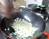 A picture of step 7 of Sweet and Sour Pork.