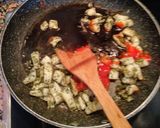 Foto del paso 4 de la receta: Arroz negro con sepia