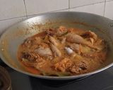 Foto langkah ke 4 dari resep 202. Gulai Ayam bumbu kelapa gongseng-Medan.