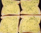 Foto langkah ke 5 dari resep Roti Garlic.