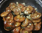 Foto del paso 5 de la receta: Butifarra con rovellons