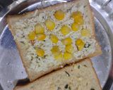 चीज़ गार्लिक ब्रेड (Cheese garlic bread recipe in Hindi) रेसिपी चरण 3 फोटो
