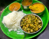 மதிய உணவு முருங்கைக்காய் சாம்பார், சாதம், ரசம், வெண்டைக்காய் பொரியல்,புளி குழம்பு ரெசிபி ஸ்டேப் 5 புகைப்படம்