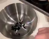 A picture of step 5 of Japanese Authentic Miso Soup.