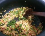 मटार राइस (Matar Rice Recipe In Marathi) रेसिपी स्टेप 5 फोटो 