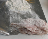 Foto del paso 1 de la receta: Filetes de pechuga de pollo en salsa de champiñones