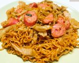 รูปขั้นตอนการทำที่ 4 ของ 🍝มาม่าเผ็ดไส้กรอกนมชมพู🍥