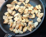 Une image de l'étape 7 de Curry au poulet et aux légumes.