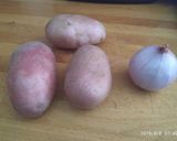 Reggeli - hagymás krumpli tojással recept fázis 1 fotója