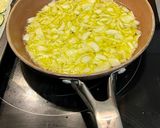 Foto del paso 2 de la receta: Frittata de calabacín con jamón York y queso sin lactosa