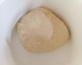Foto langkah ke 2 dari resep Bakpia basah teflon isi kacag hijau.