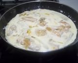 Foto del paso 16 de la receta Pechuga de pollo con puerro y nata