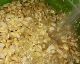 A picture of step 2 of Soya milk 2😍.