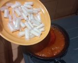 Foto langkah ke 13 dari resep Rice Paper Tteokbokki / Topokki With Chesse & Eeg.