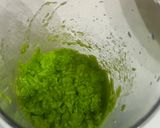 Joghurtos csirke zöldborsós krumplipürével és párolt répával recept fázis 5 fotója