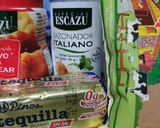 Foto del paso 3 de la receta: Palitos integrales con cebolla, chile dulce y jamón