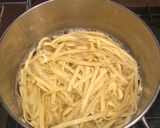 A picture of step 1 of 6 minute Salmon Broccoli pasta.