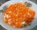A picture of step 7 of Colorful Salad with White Rice, Carrots, Peas, Tomato, Radishes, and Cilantro.