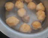 दहीवडे (dahi vade recipe in marathi) रेसिपी स्टेप 3 फोटो 