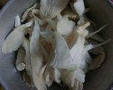 Foto langkah ke 1 dari resep Jamur bakso saus tiram simple, endesss.