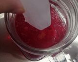 Foto del paso 4 de la receta: Tisana fría de manzana, fresa y jamaica