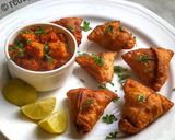 A picture of step 9 of Spicy Paneer Masala Samosas.