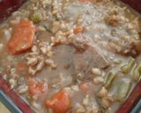A picture of step 4 of Soup with beef bones and soup mix.