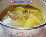 Foto langkah ke 4 dari resep Opor Ayam & Kentang.