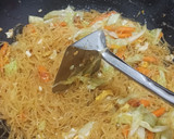 Foto langkah ke 5 dari resep Bihun Goreng.