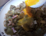 Foto del paso 4 de la receta: Revuelto de alcachofas con champiñón y bacon ahumado