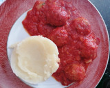 Foto del paso 16 de la receta: Albóndigas con puré de patatas y salsa de tomate con refrito