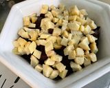 Une image de l'étape 5 de Salade de betteraves rouges au riz jaune, fonds d’artichauts et ricotta.