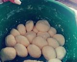 A picture of step 3 of Colombian Pan de Yuca 💟.